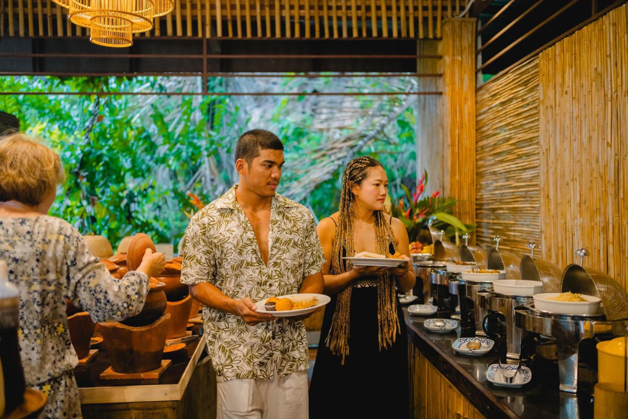 Railay Phutawan Resort Bagian luar foto